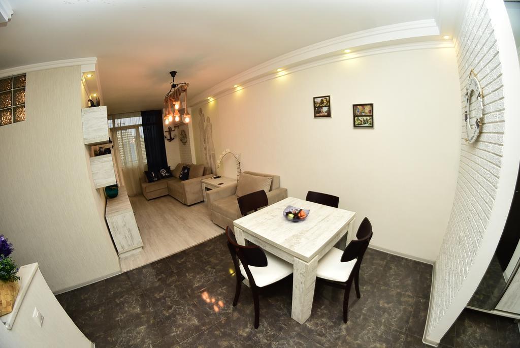 Stars Apartment Batumi Exterior foto